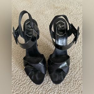 Roger Vivier pumps size 39